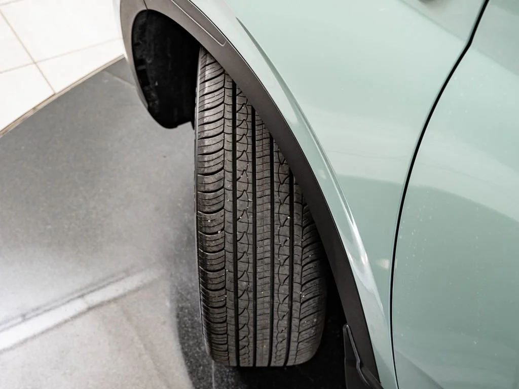 Used 2025 Mirage Green Hyundai SEL image 43