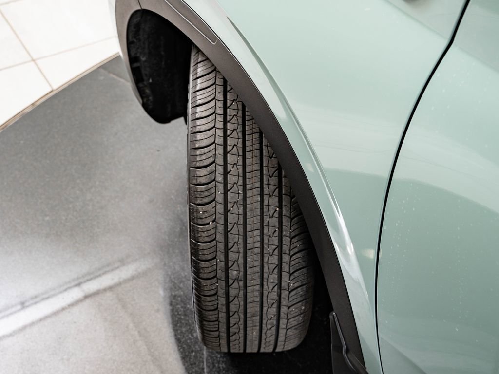 Used 2025 Mirage Green Hyundai SEL image 43