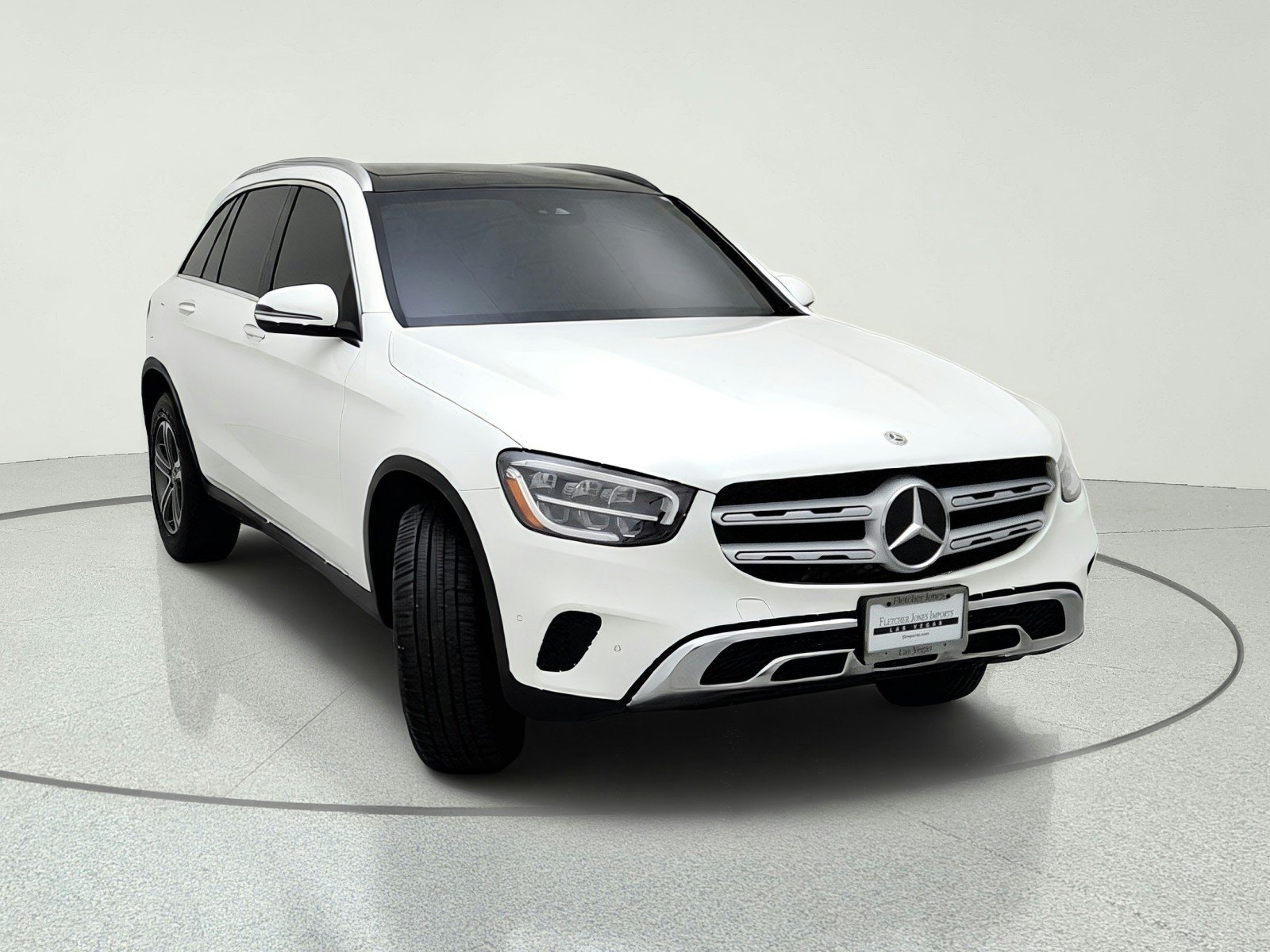 Certified Used 2022 Polar White Mercedes-Benz GLC 300 image 3