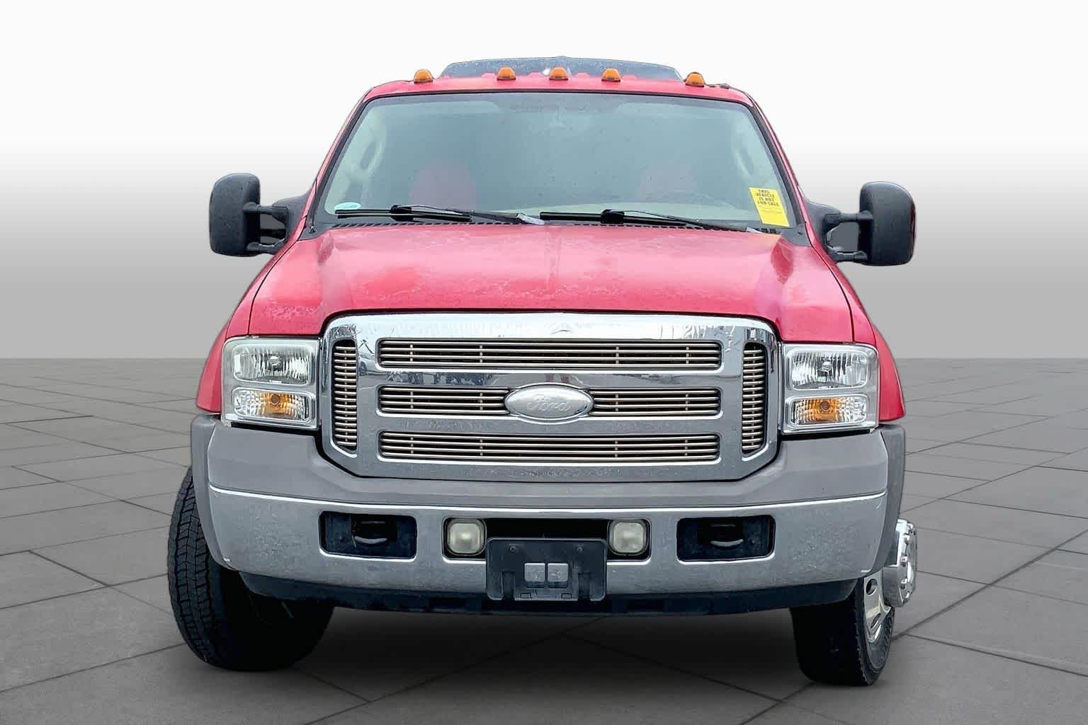 Used 2005 Red Ford Lariat image 3
