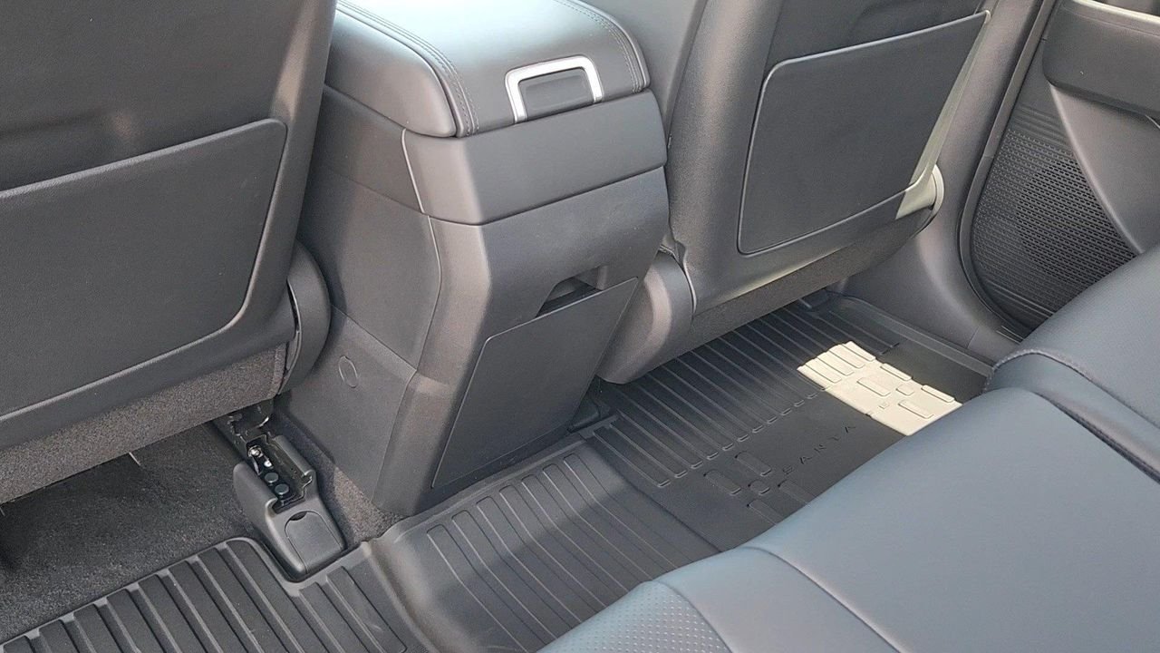 New 2026 Rockwood Green Hyundai SEL image 16