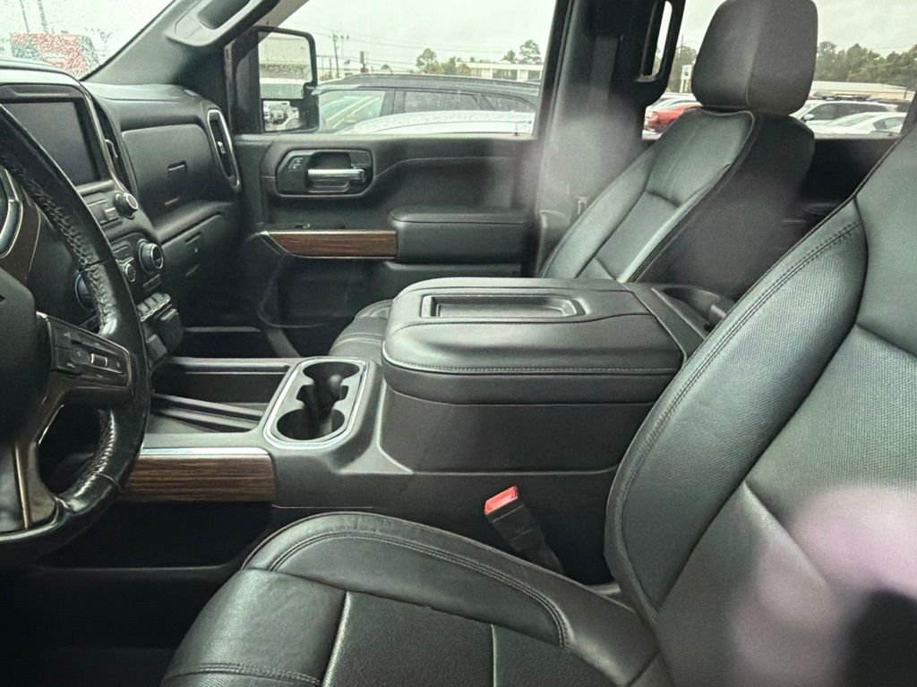 Used 2021 Black Chevrolet High Country image 11