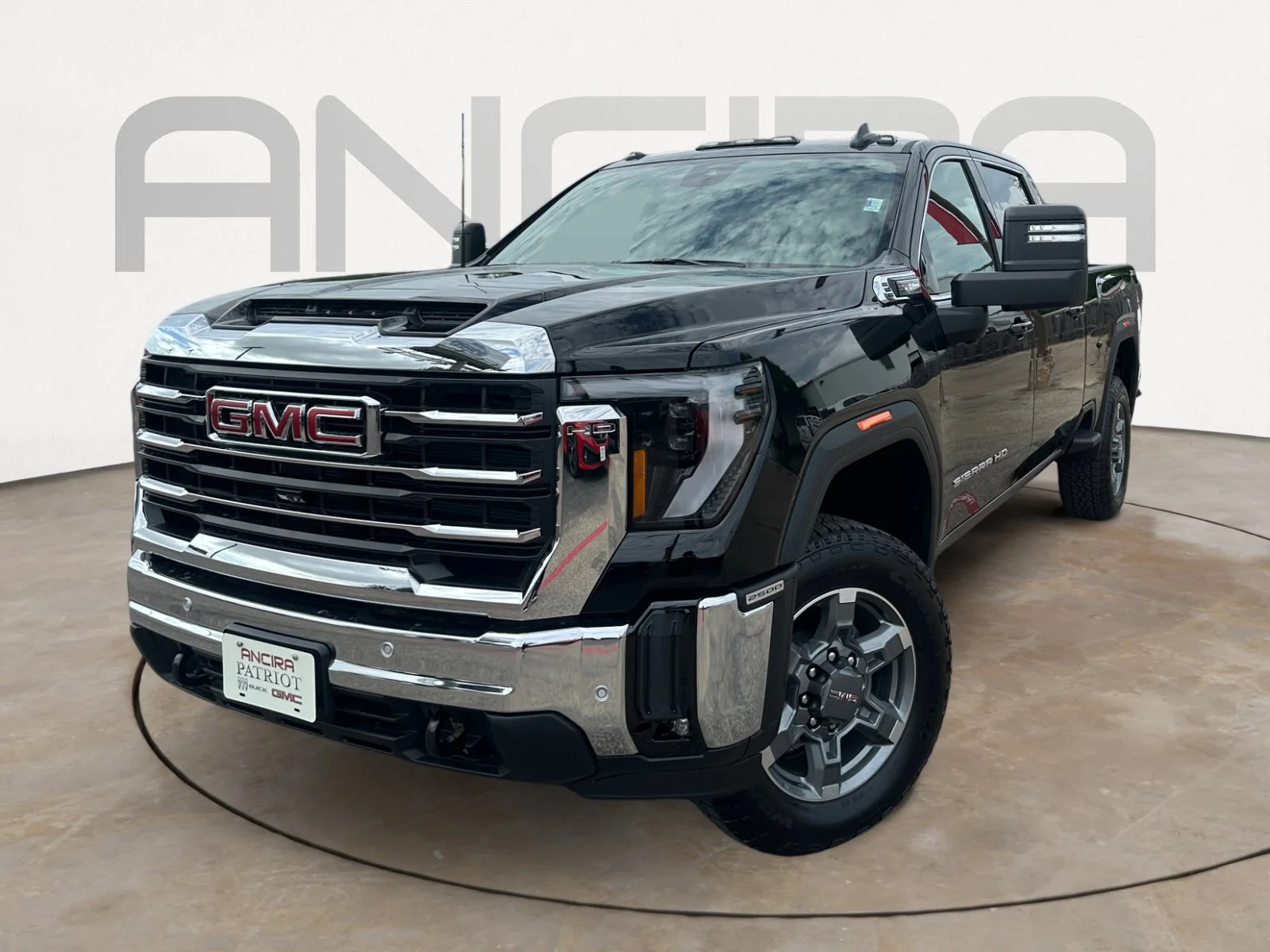 New 2026 Onyx Black GMC SLE image 4