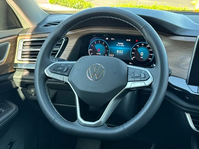 New 2026 Deep Black Pearl Volkswagen SE w/Technology image 32