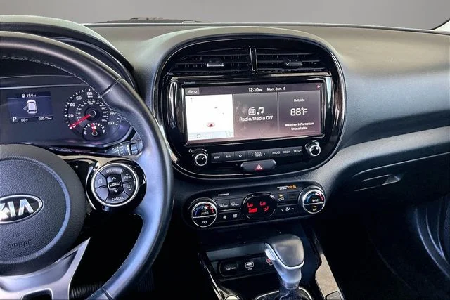 Used 2021 Black Kia EX image 9