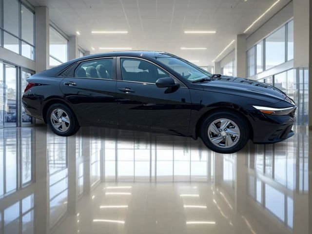 Certified Used 2024 Abyss Black Hyundai SE image 6