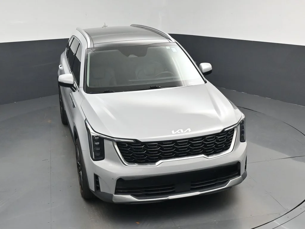 Certified Used 2024 Gray Kia EX image 26
