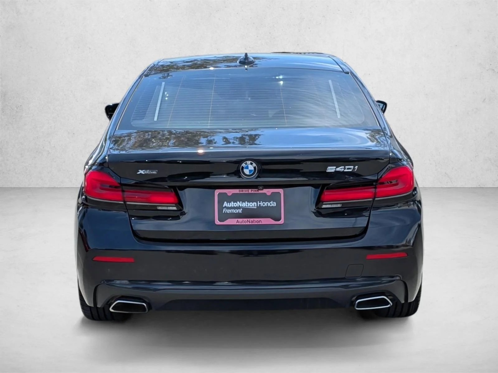Used 2021 Black BMW 540i xDrive image 7