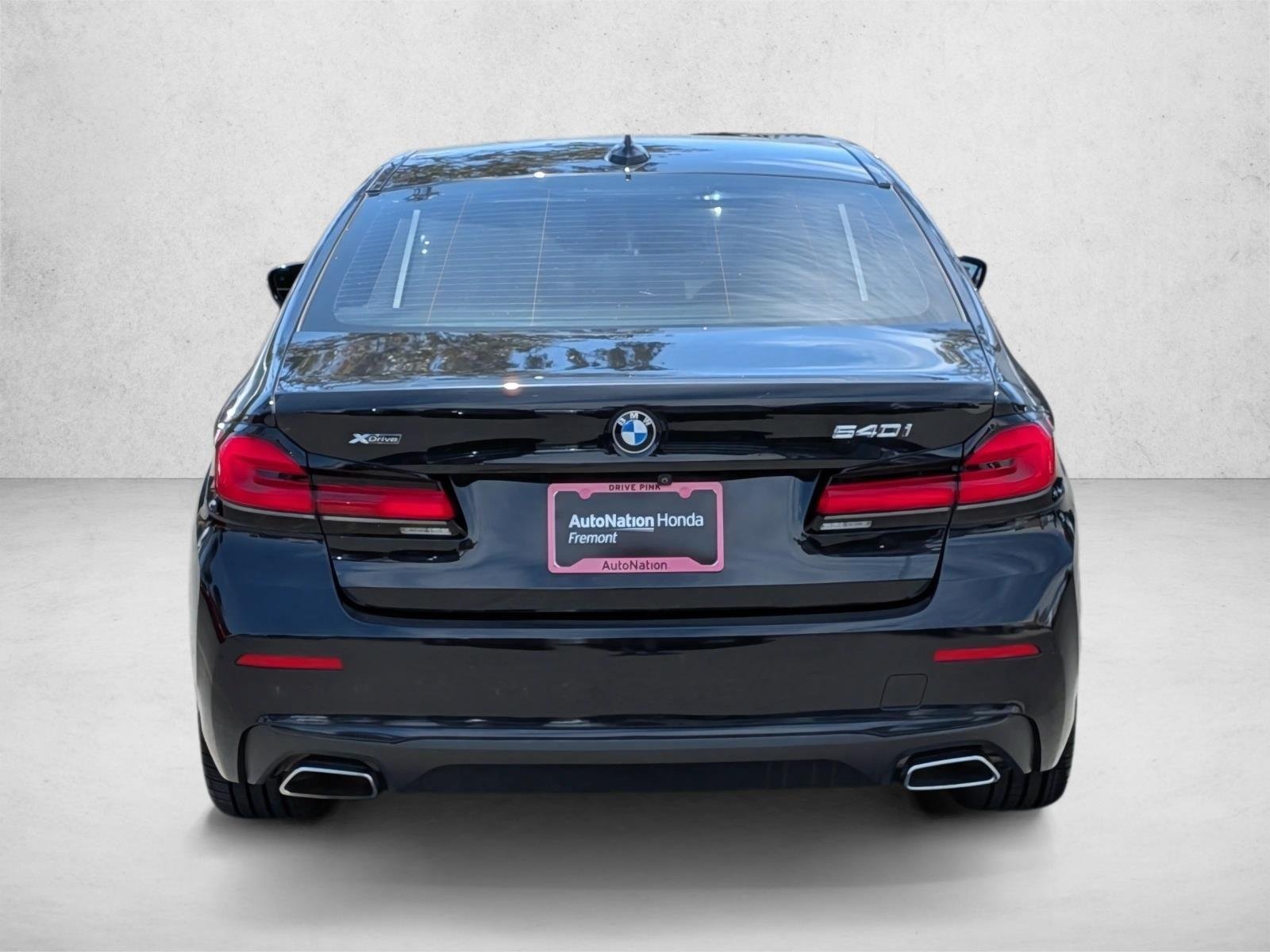 Used 2021 Black BMW 540i xDrive image 7