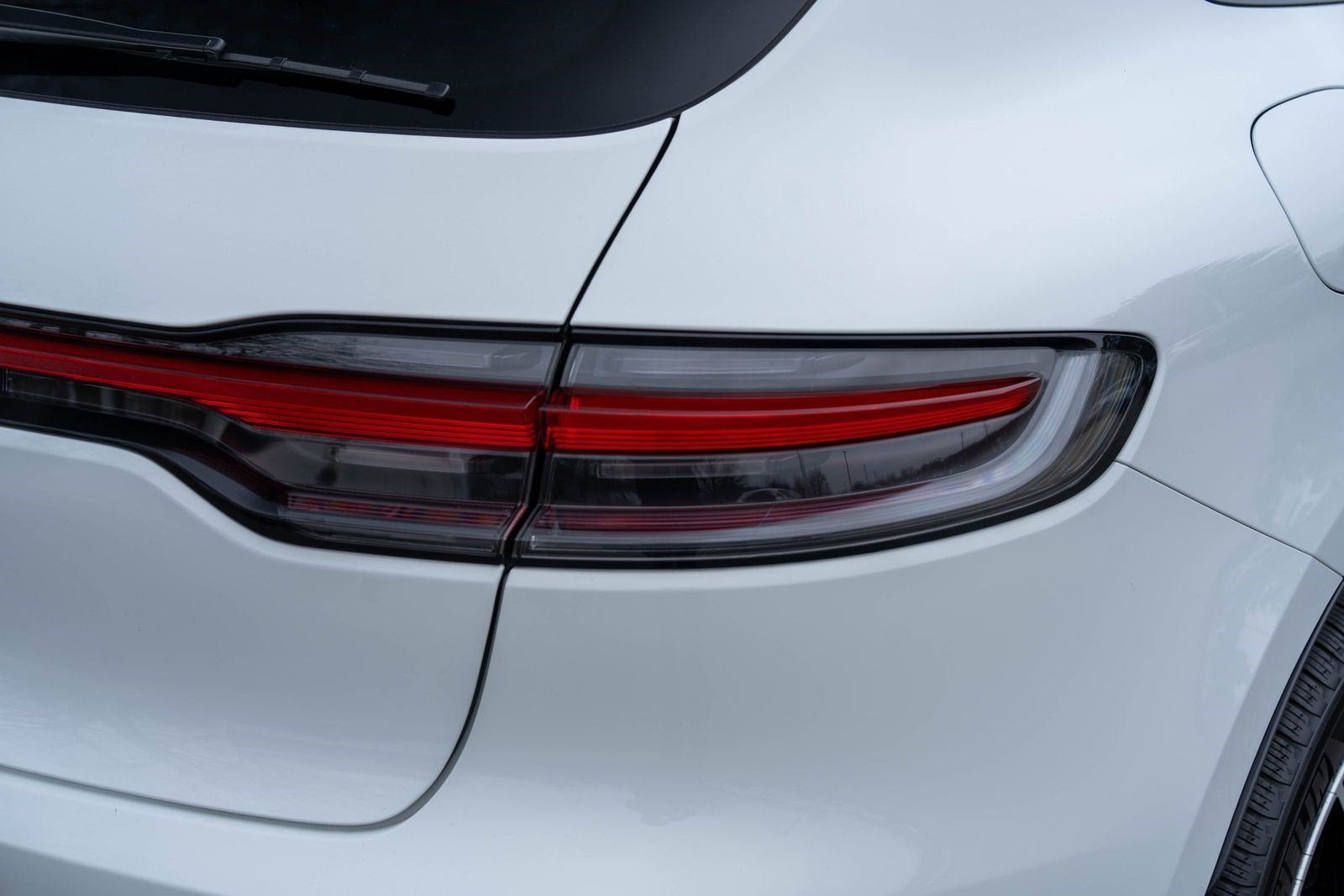Used 2025 White Porsche Base image 15