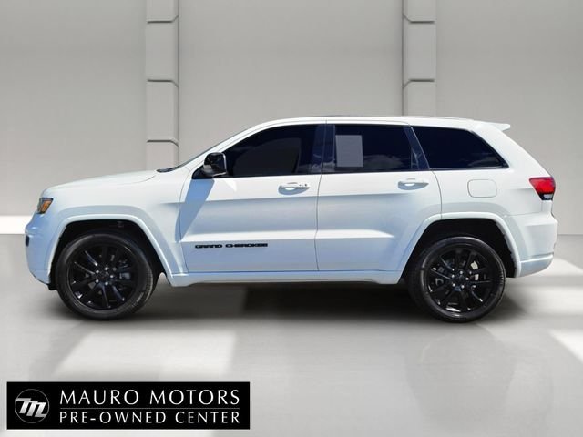 Used 2021 White Jeep Laredo X image 6