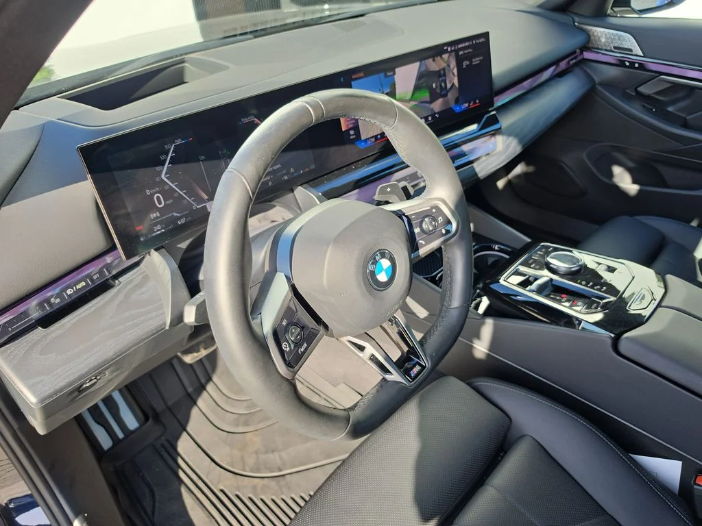 Used 2024 Black BMW 540i xDrive image 15