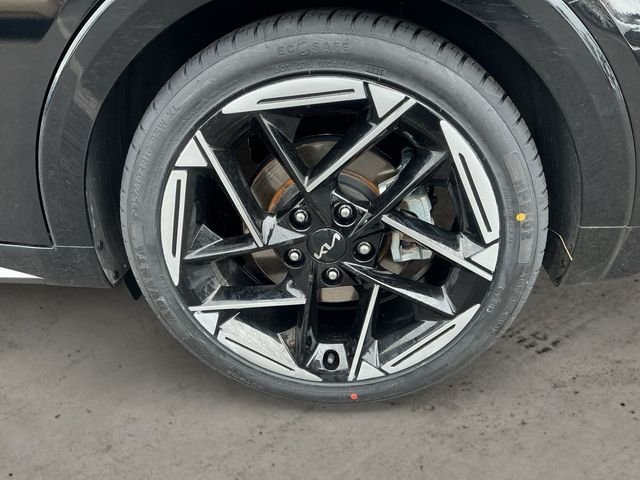 Used 2025 Black Kia GT-Line image 9