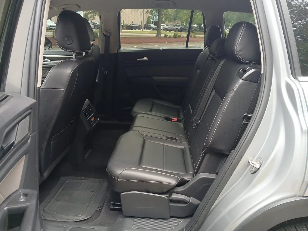 Used 2021 Silver Volkswagen 3.6L V6 SE w/Technology image 28