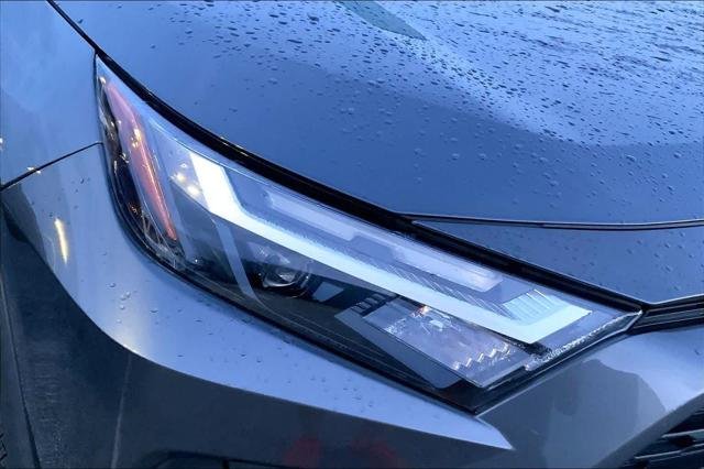 Certified Used 2023 MAGNETIC GRAY MET. Toyota  image 26