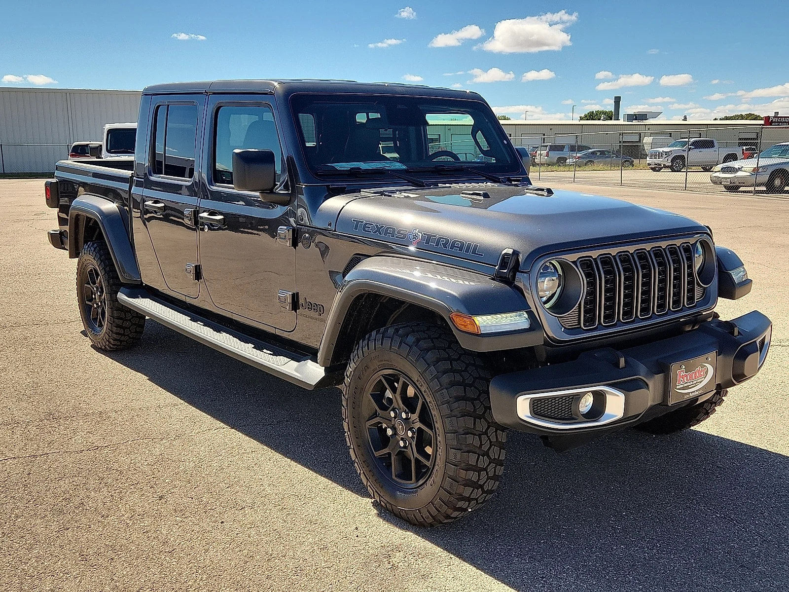 New 2026 Granite Crystal Metallic Clear-Coat  Paint Jeep TEXAS TRAIL 4X4 image 6