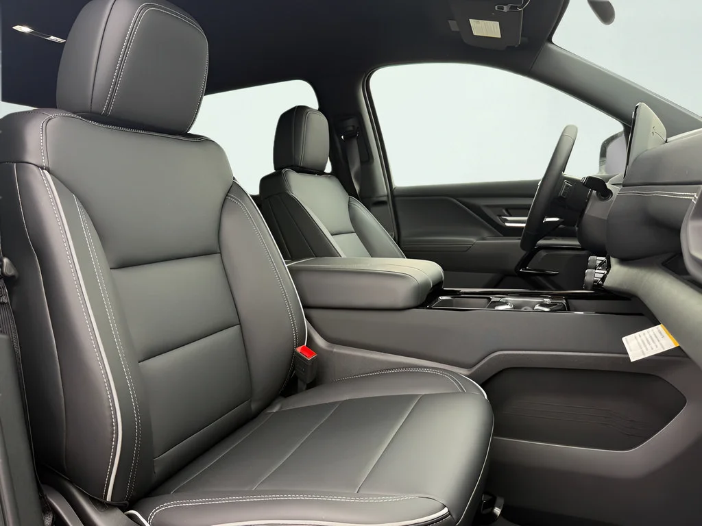 2026 Chevrolet Silverado EV LT - Photo 8