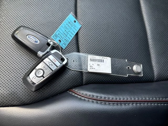 Used 2021 Gray Ford Lariat image 28