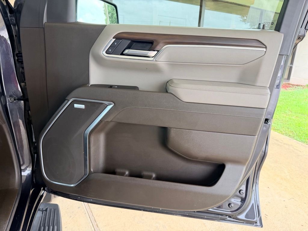 Used 2025 Silver GMC SLT image 37