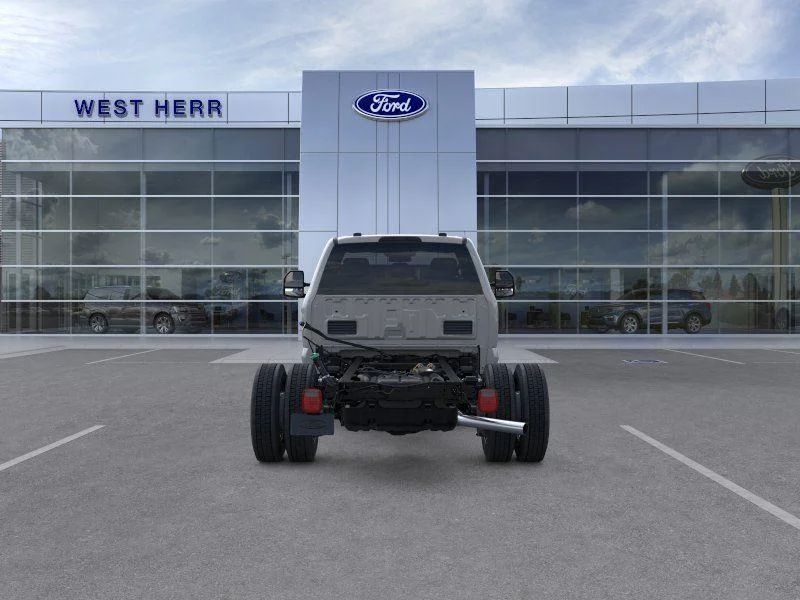 2025 Ford F-550 Super Duty Chassis Cab XL - Photo 6
