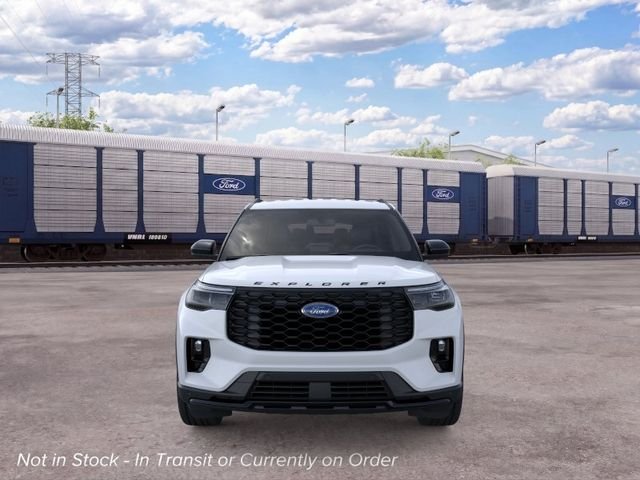New 2026 Space White Metallic Ford ST-Line image 6