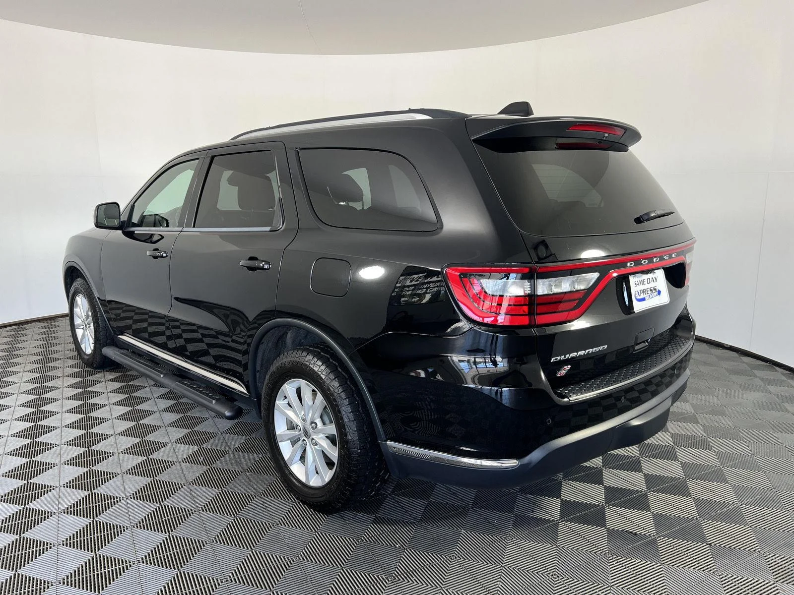 Used 2023 Bk Dodge SXT Launch Edition image 25