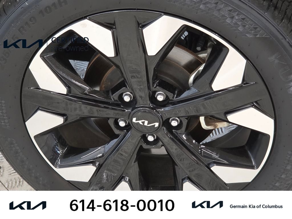 Used 2023 Gray Kia X-Line image 12