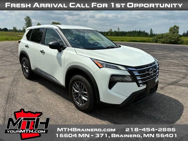 Used 2024 White Nissan S image 2