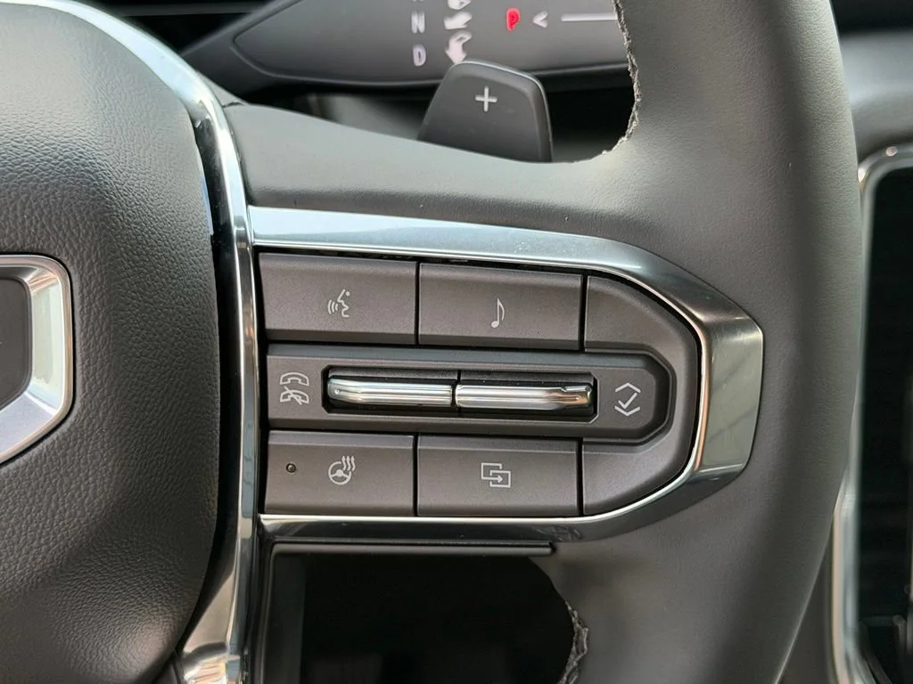 2026 GMC Yukon XL Denali - Photo 12