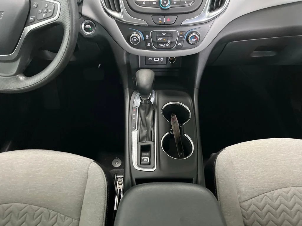 Used 2022 Gray Chevrolet LS image 10