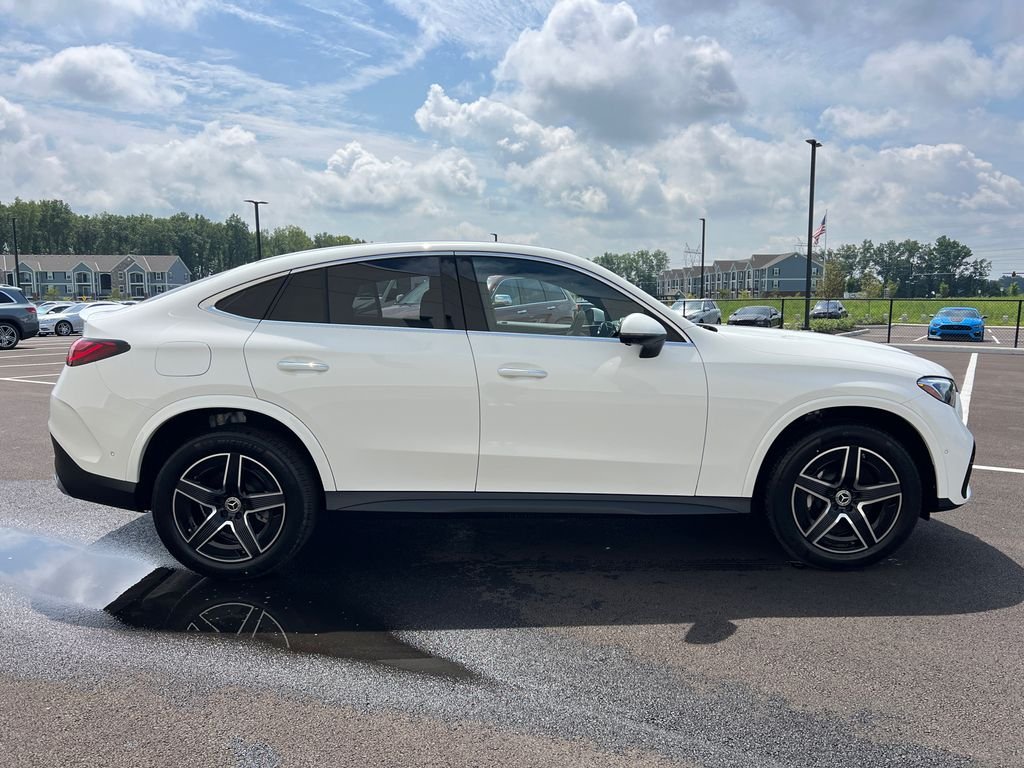 New 2026 Polar White Mercedes-Benz GLC 300 image 9