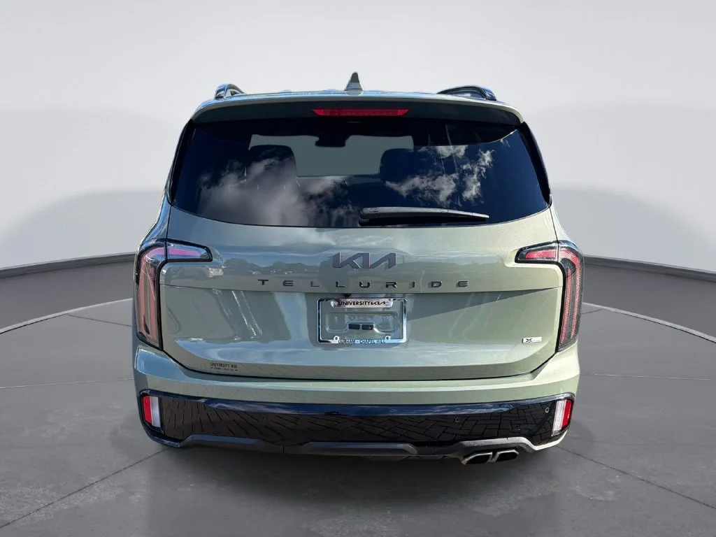 Used 2025 Green Kia SX X-Line image 6
