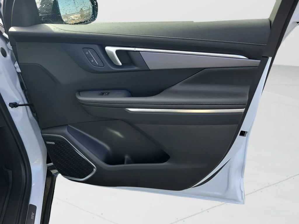 New 2026 Iridescent White Tricoat Buick Sport Touring image 46