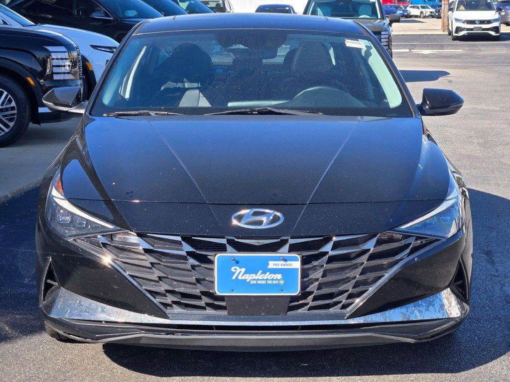 Used 2021 Phantom Black Hyundai Limited image 2