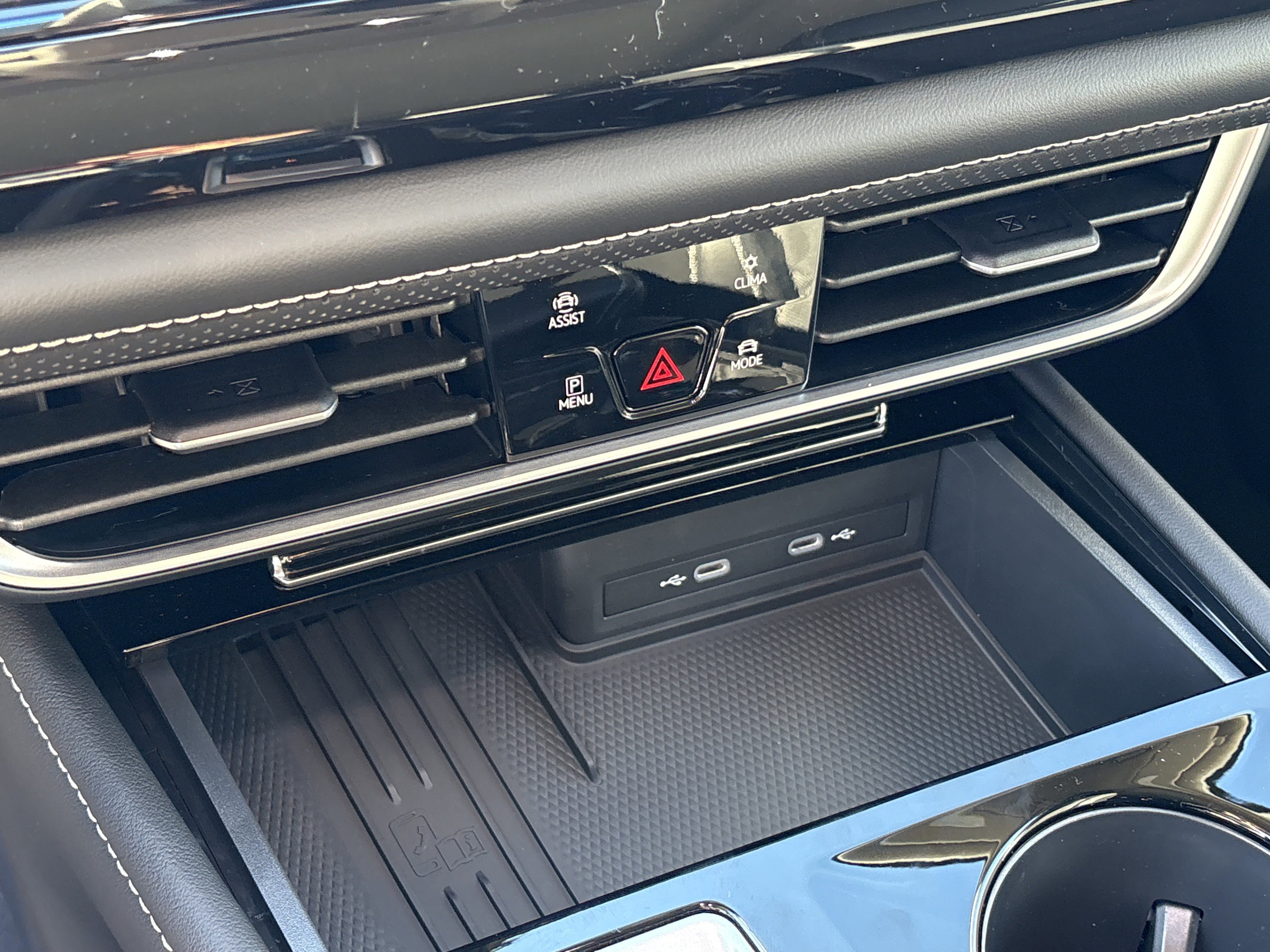 2026 Volkswagen Atlas SE w/Tech - Photo 20