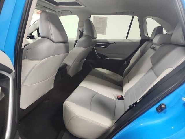 2021 Toyota RAV4 XLE Premium - Photo 20