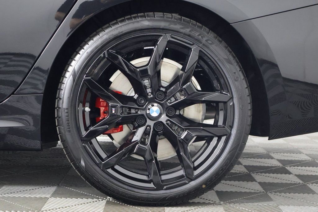 New 2026 Black Sapphire Metallic BMW 330i image 10