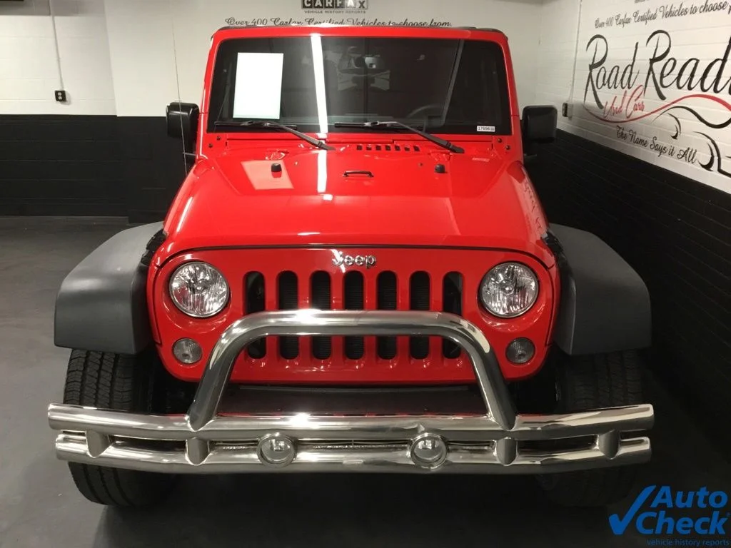 Used 2015 Red Jeep Sport image 4