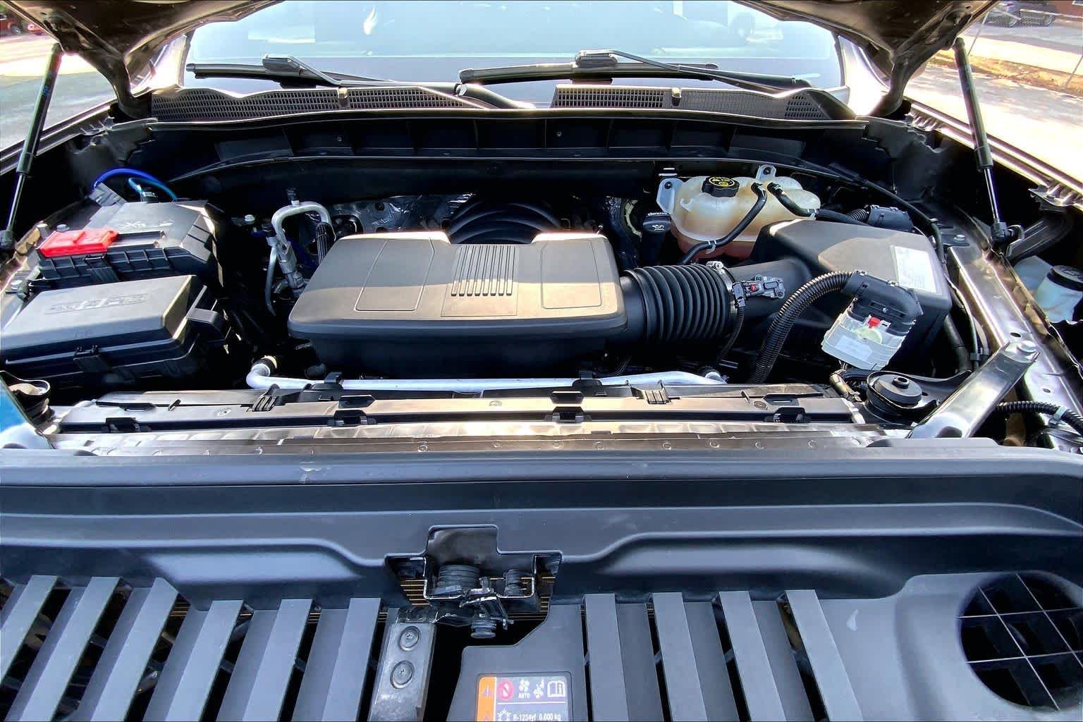 Used 2021 Brownstone Metallic GMC SLT image 32