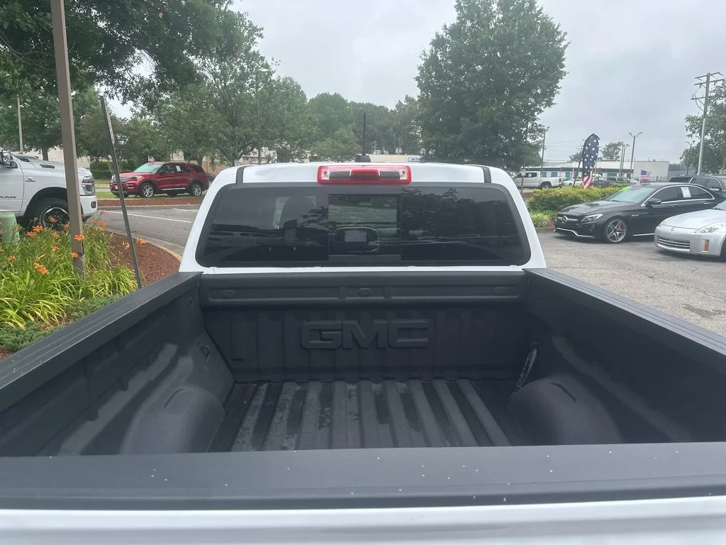 Used 2022 White GMC Elevation image 25