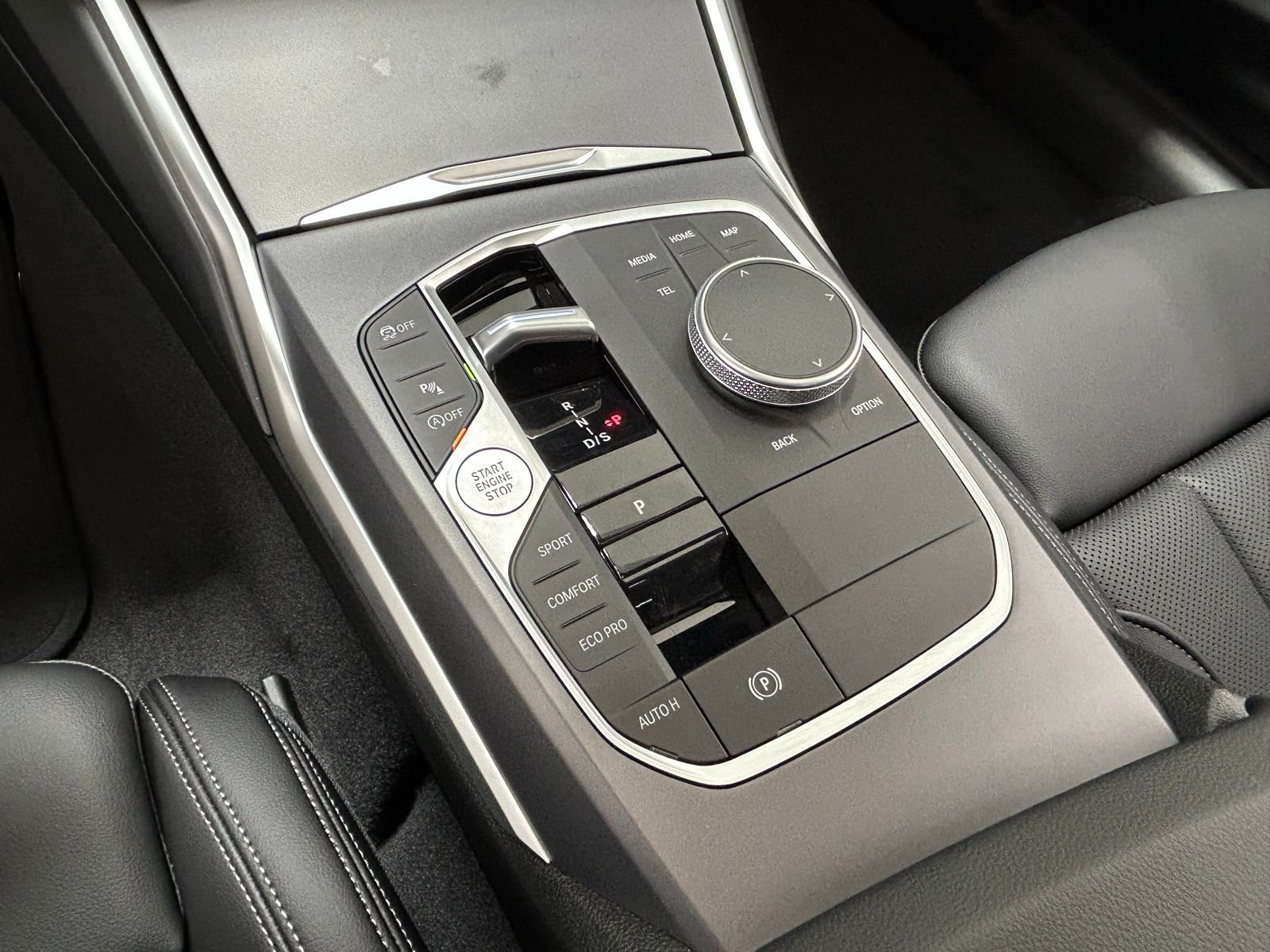 2025 BMW 2 Series 230i - Photo 22
