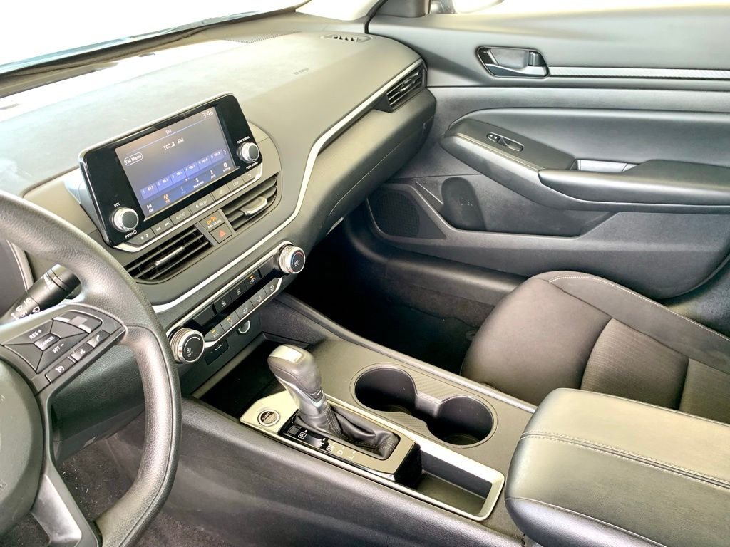 Used 2023 Black Nissan 2.5 S image 37