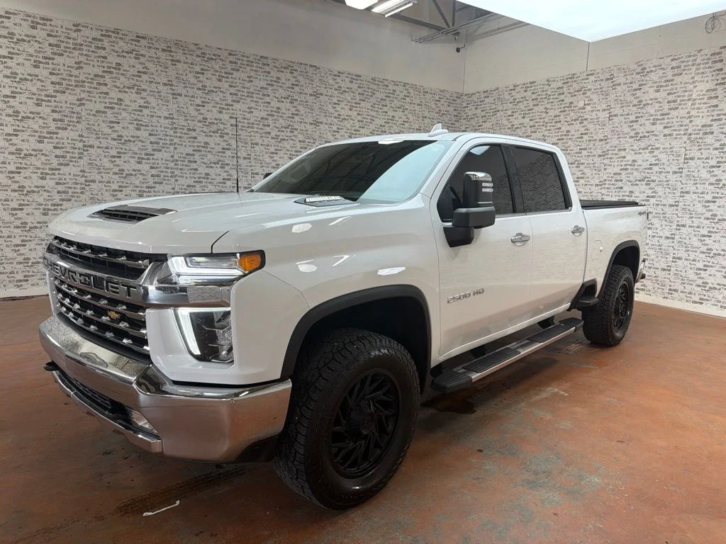 Used 2023 Summit White Chevrolet LTZ image 3