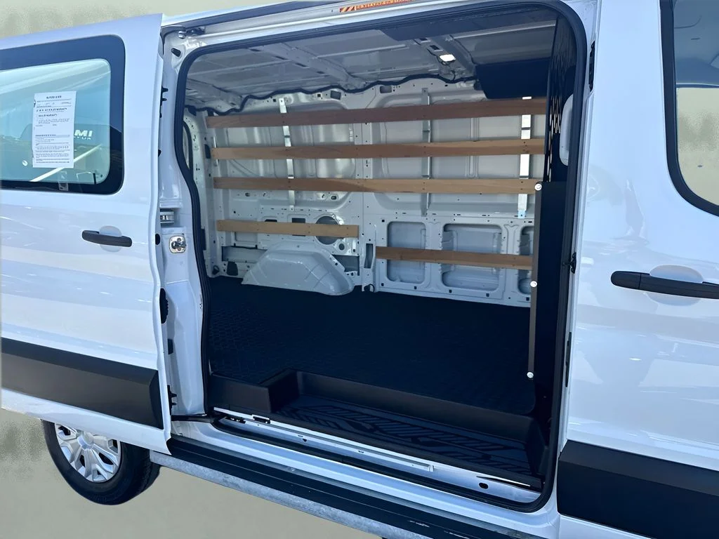 Used 2025 White Ford Base image 19