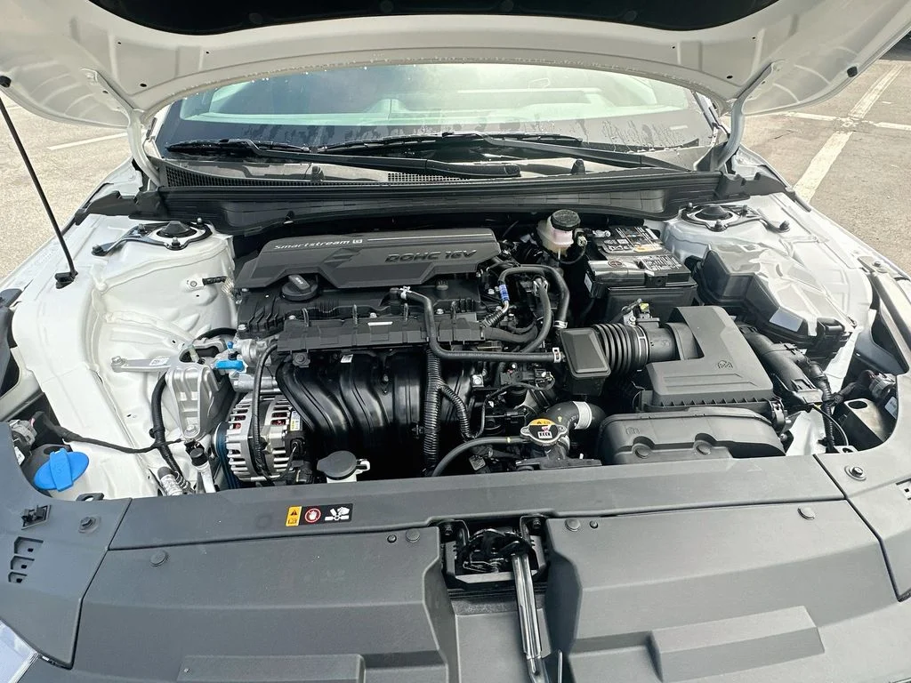 New 2026 Snow White Pearl Kia GT-Line image 31