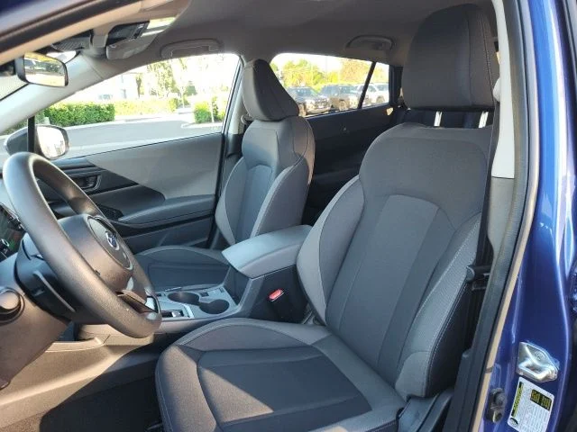 Used 2025 Blue Subaru Premium image 21
