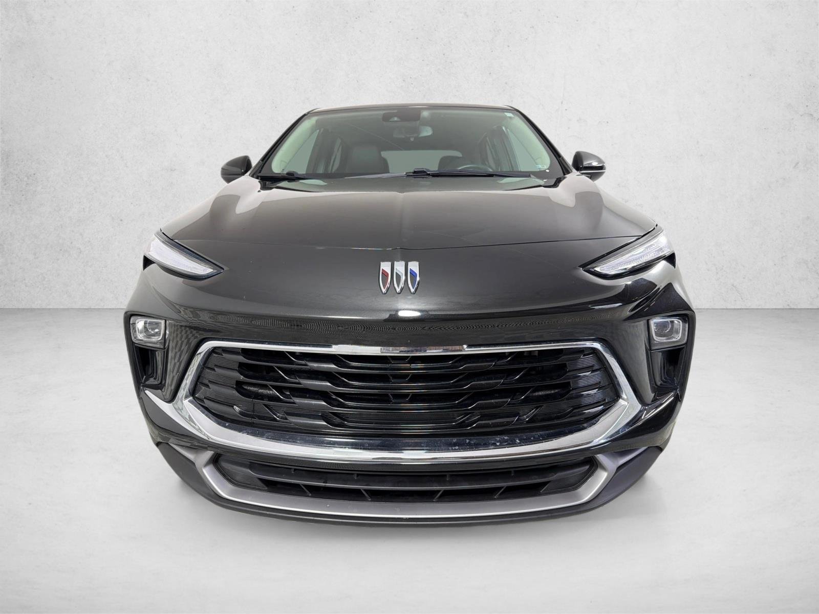 Used 2025 Ebony Twilight Metallic Buick Preferred image 8