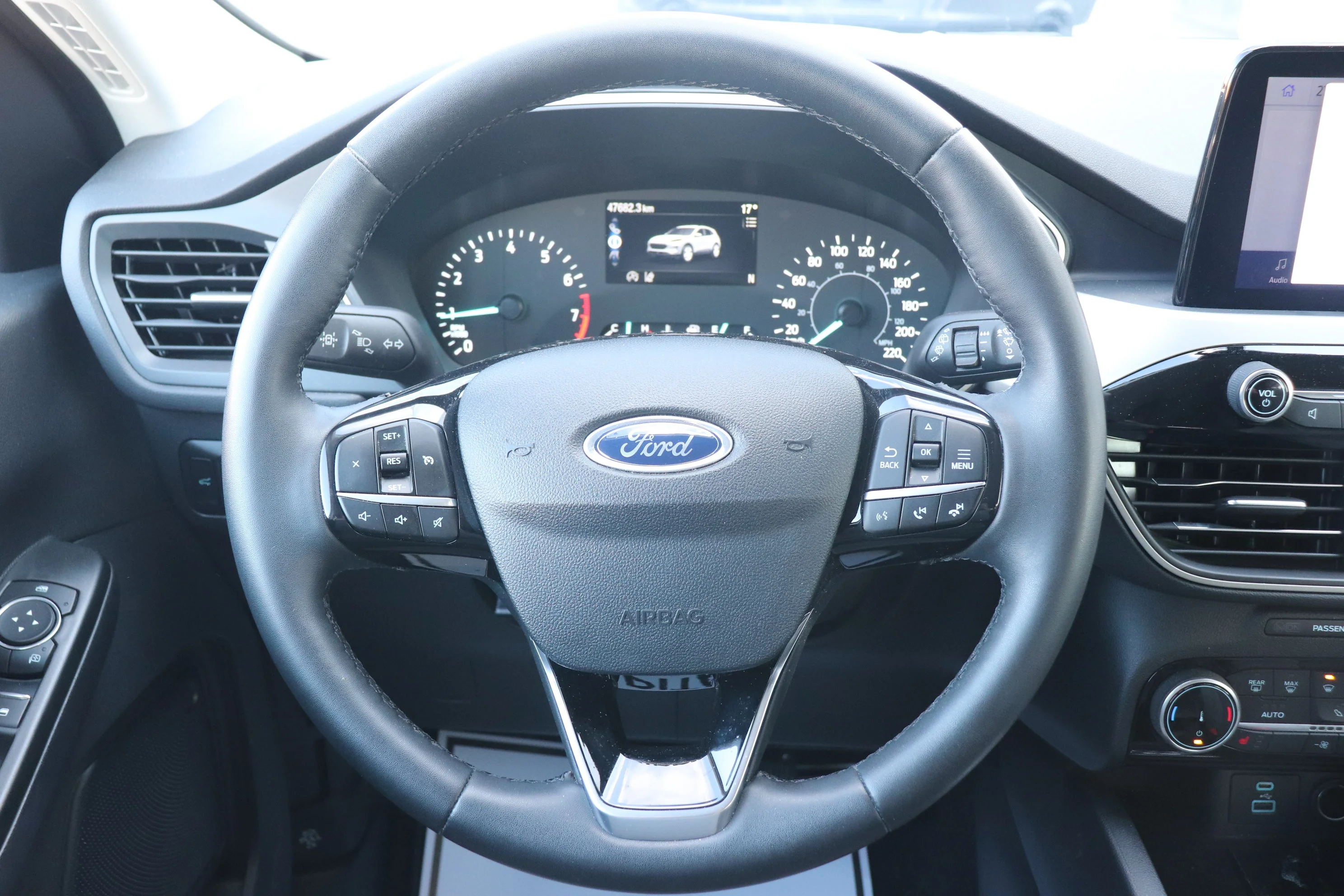 Certified Used 2022 Red Ford SE AWD image 11