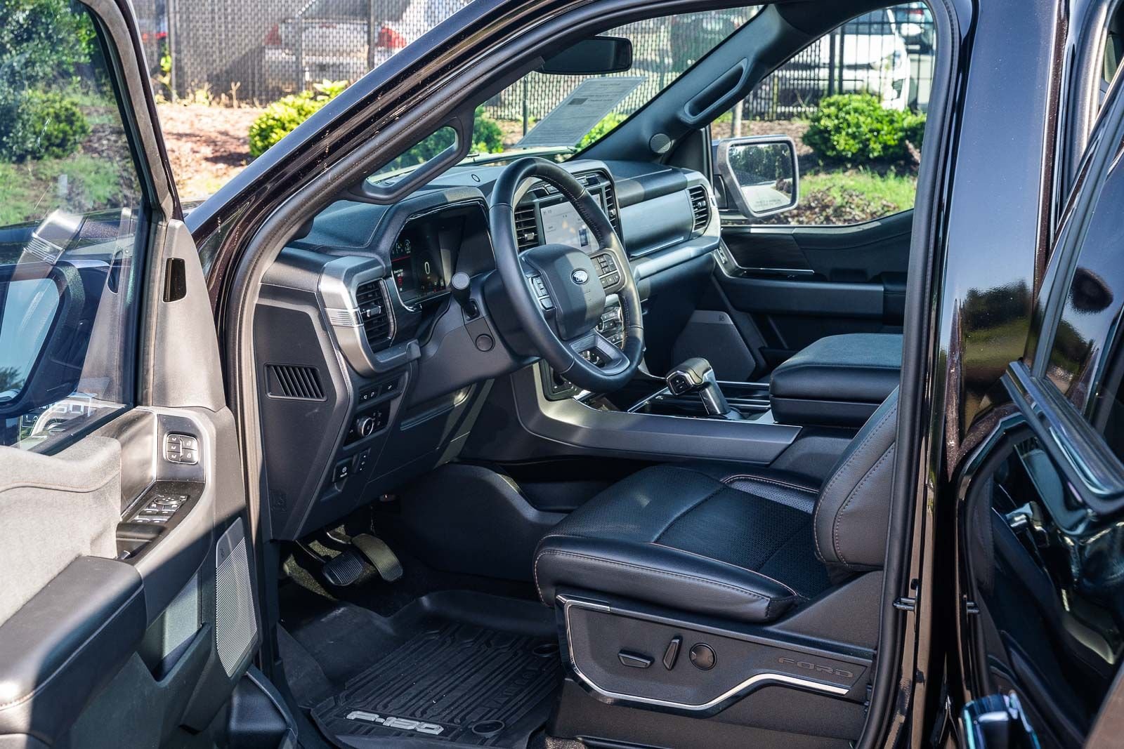 Used 2024 Black Ford Lariat image 19