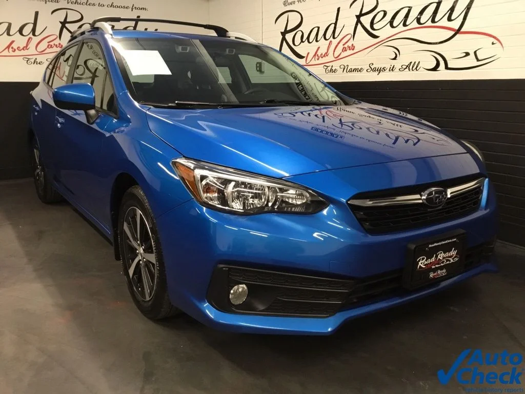 Used 2020 Blue Subaru Premium image 3